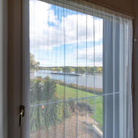 Vakantie Aan De Maas Broekhuizen  Extérieur photo