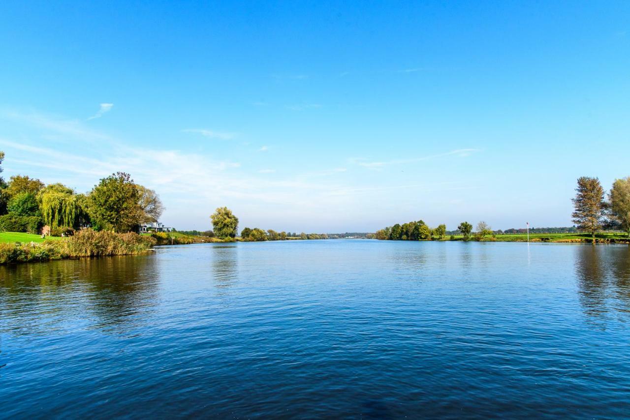 Vakantie Aan De Maas Broekhuizen  Extérieur photo
