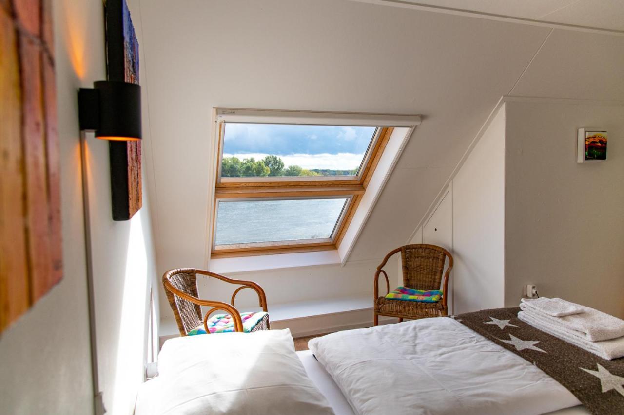 Vakantie Aan De Maas Broekhuizen  Extérieur photo