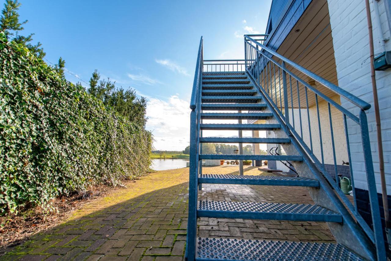 Vakantie Aan De Maas Broekhuizen  Extérieur photo